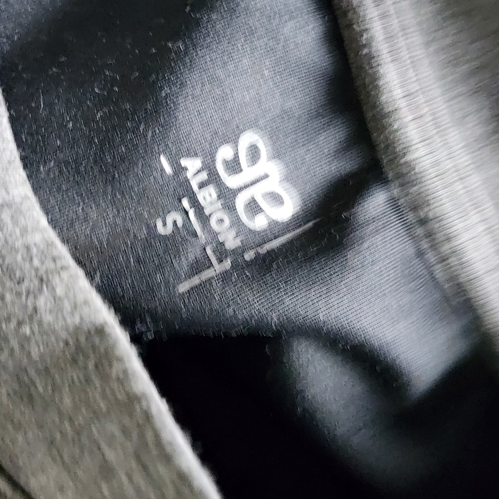Albion Gray Puff Sleeve Crewneck Sweatshirt - Picture 4 of 4